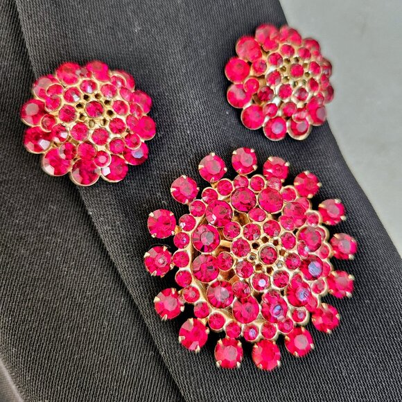 Vintage Weiss Red Rhinestone Brooch & Earring Set - Picture 1 of 10